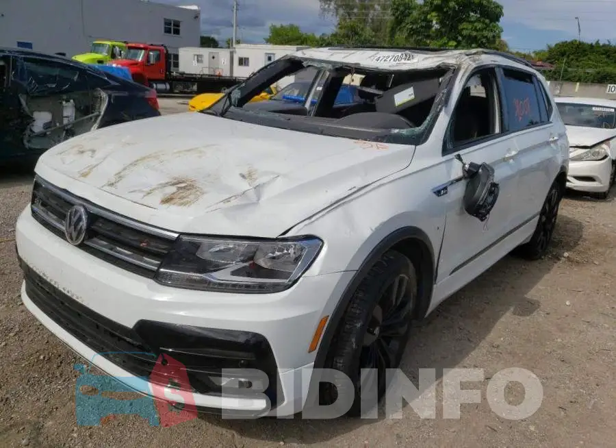 3VV3B7AX1LM148186 Photo# 2 3VV3B7AX1LM148186 Photo# 2