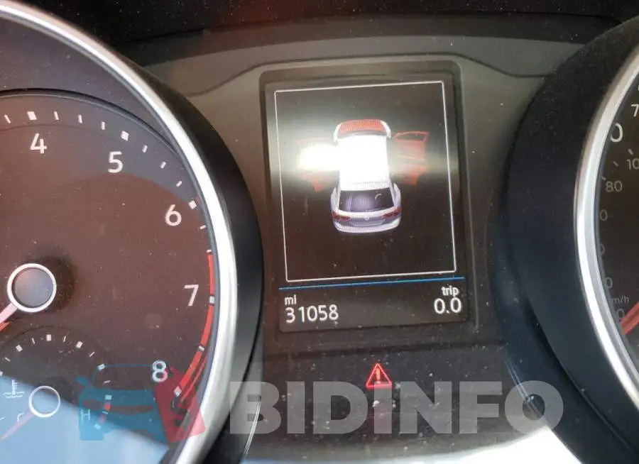 3VV3B7AX1LM148186 Photo# 8 3VV3B7AX1LM148186 Photo# 8