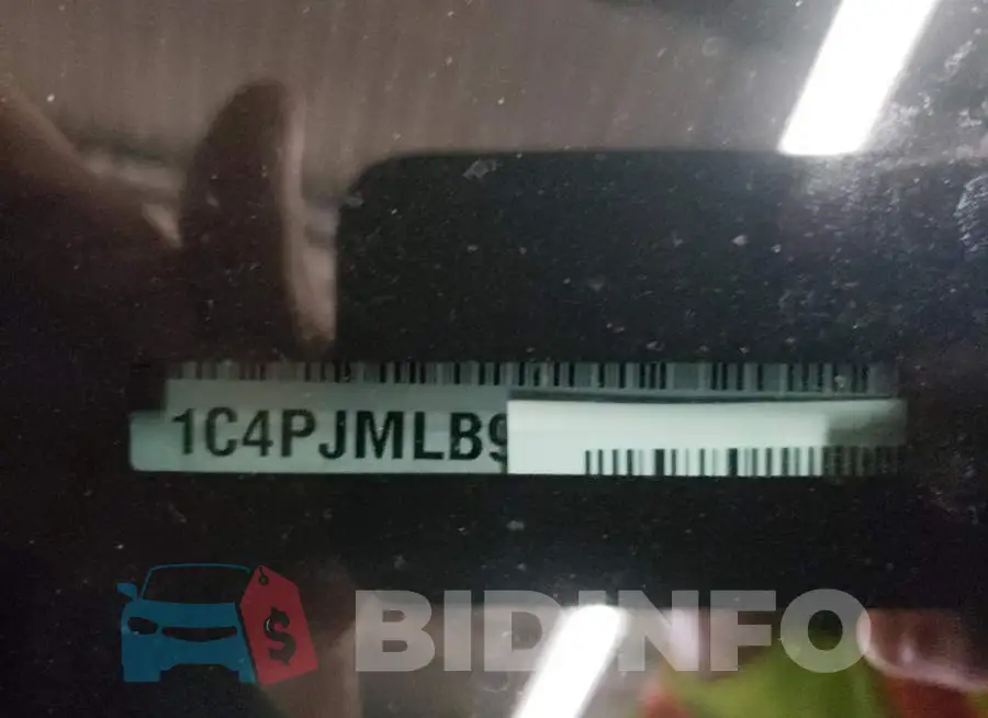 1C4PJMLB9KD379463 Photo# 10