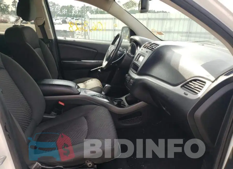 3C4PDCAB8GT120372 Photo# 5