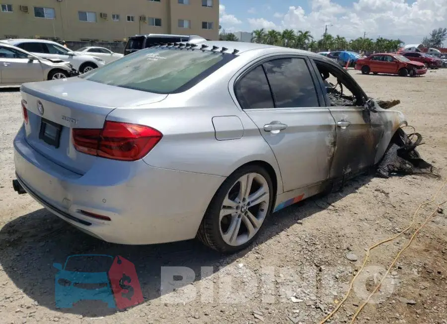 WBA8D9G30HNU61562 Photo# 4 WBA8D9G30HNU61562 Photo# 4