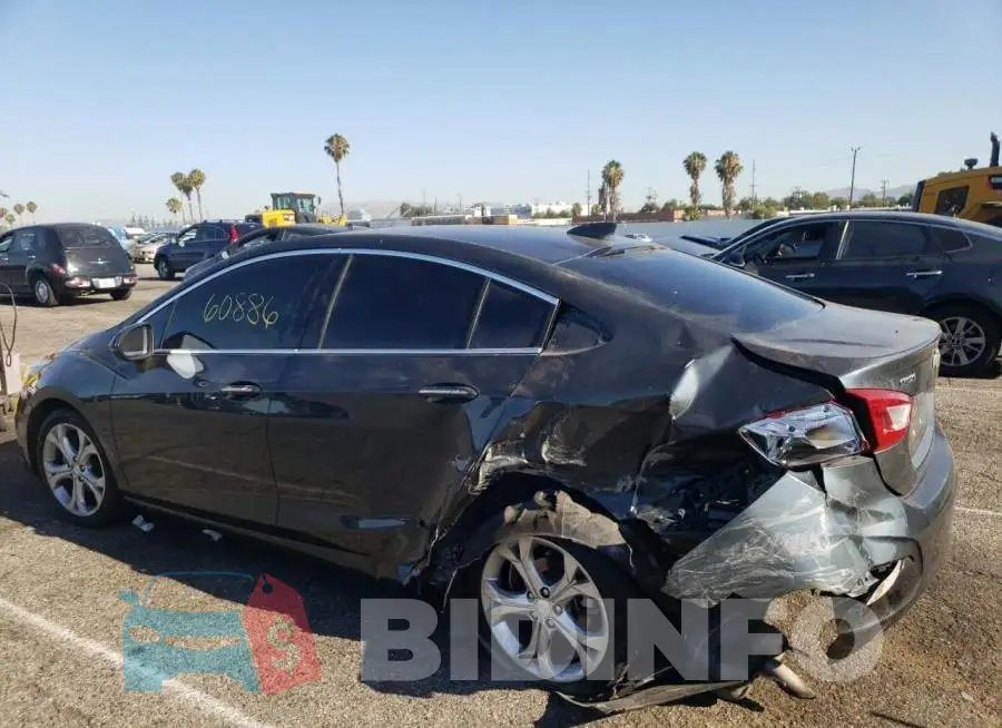 1G1BF5SM2H7269939 Photo# 9
