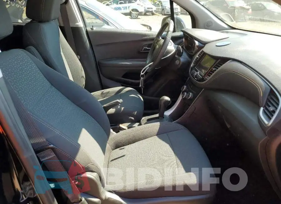 3GNCJNSB5LL295228 Photo# 5