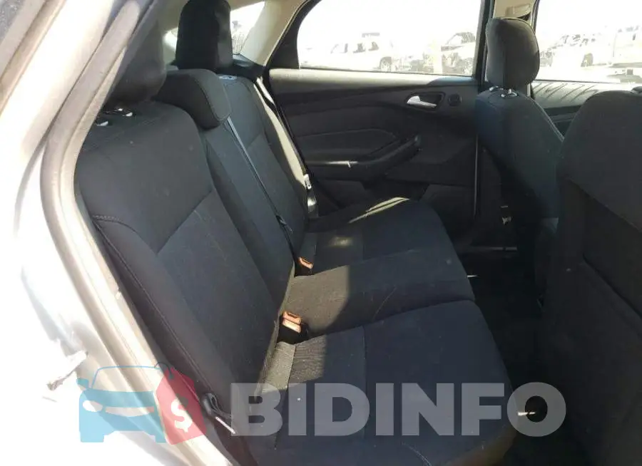1FADP3M22JL224323 Photo# 6