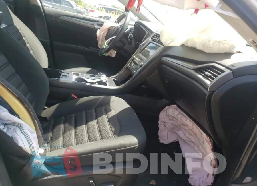 3FA6P0T97KR234189 Photo# 5