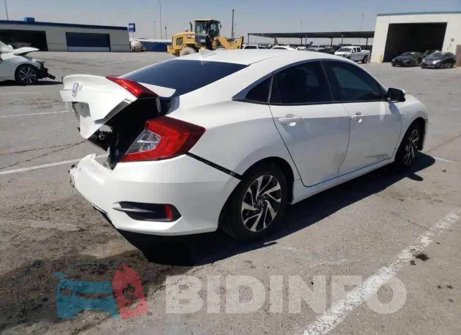 19XFC2F74HE020627 Photo# 4