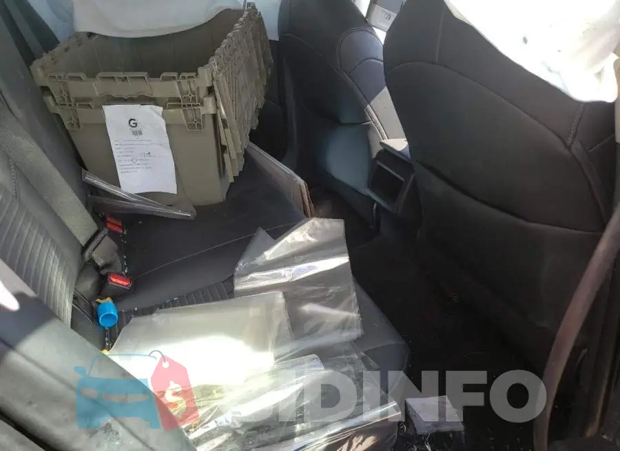 4T1G11AK1MU415517 Photo# 6