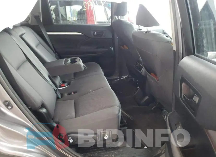 5TDBZRFH8HS413244 Photo# 6
