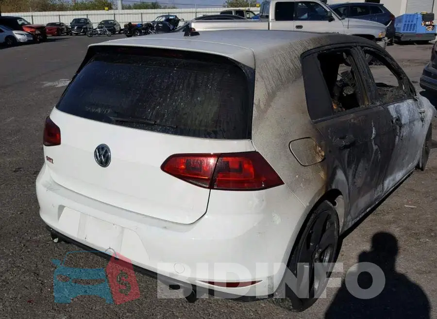 3VW447AU5HM009623 Photo# 4