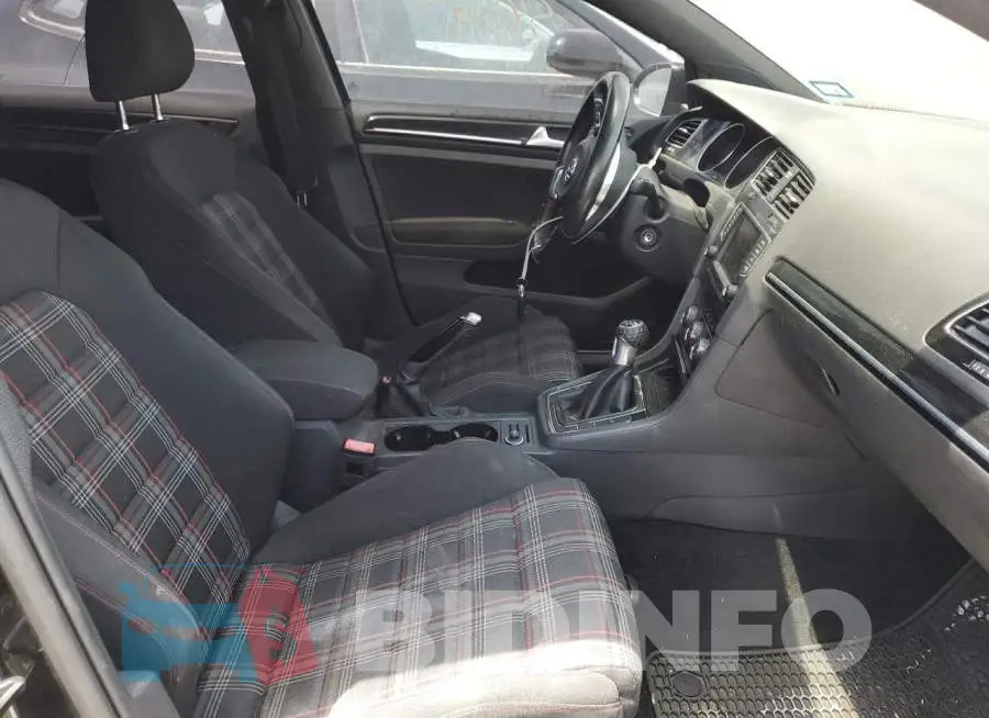 3VW5T7AU9HM008935 Photo# 5