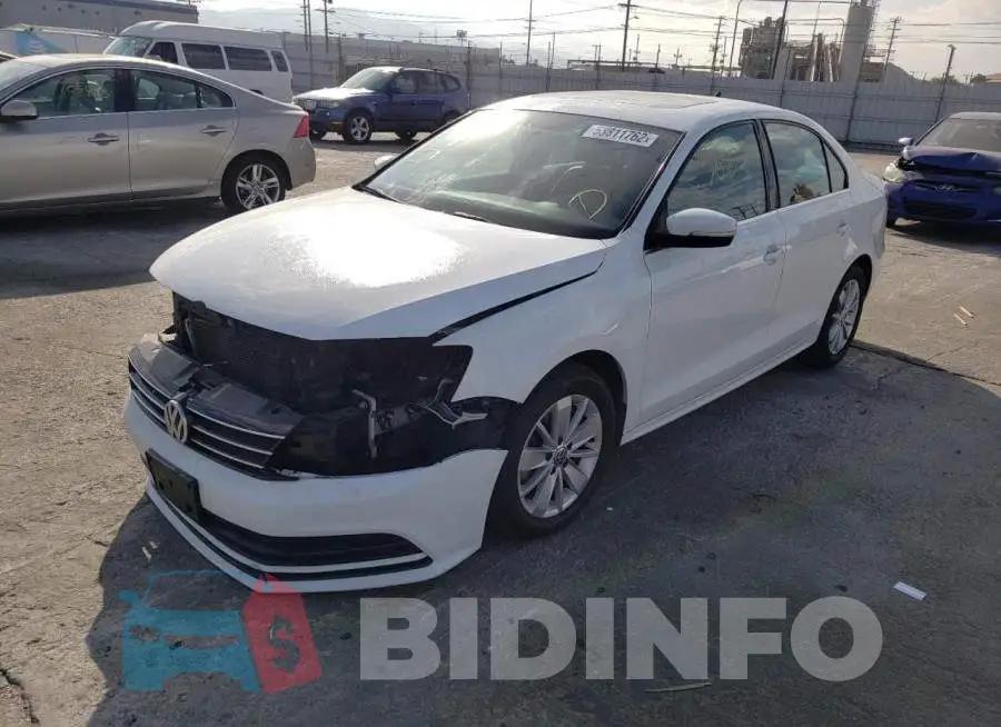 3VWD67AJ9GM318137 Photo# 2