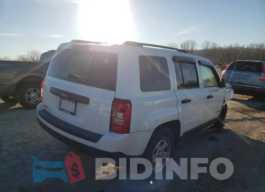 1C4NJPBA0GD589233 Photo# 4