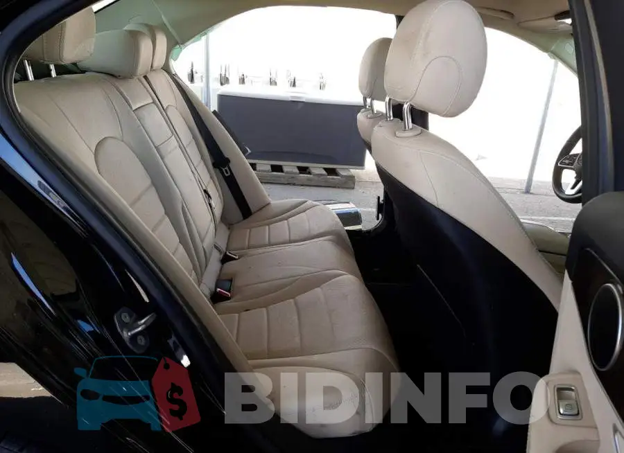 WDDWF8DBXLR548371 Photo# 6