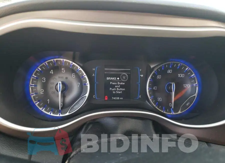 2C4RC1DG2HR502019 Photo# 8