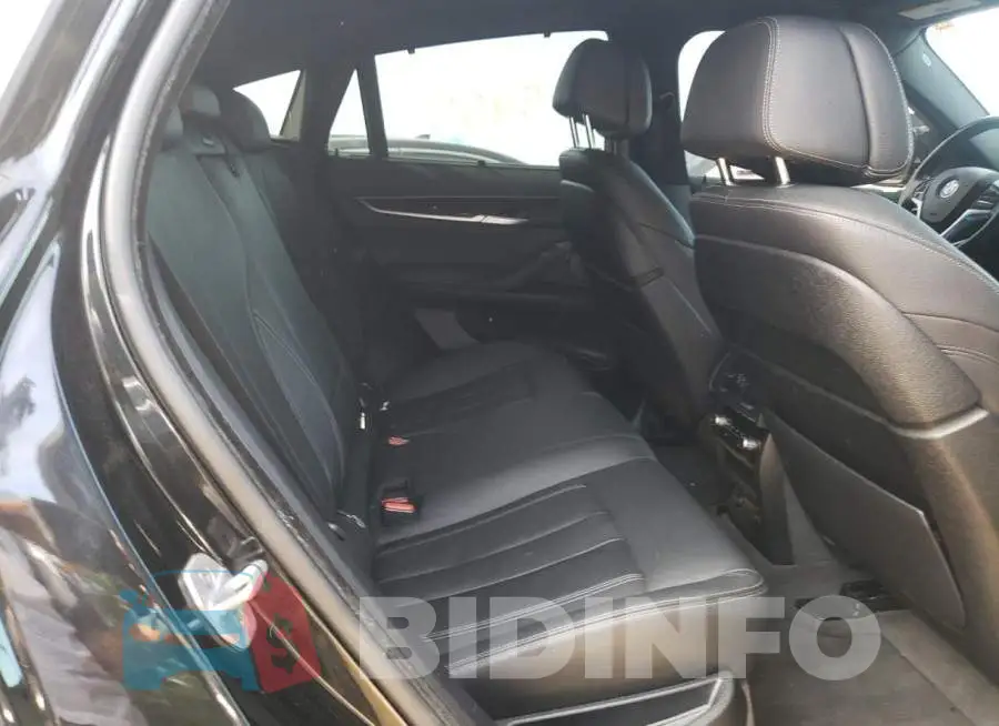 5UXKU2C5XJ0X49680 Photo# 6