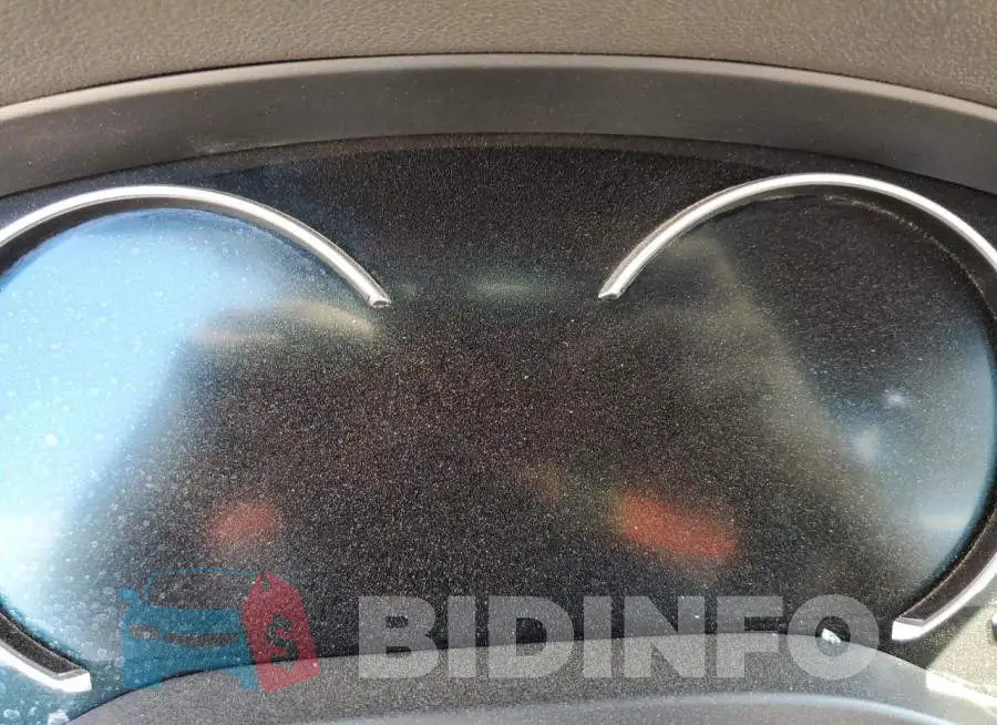 5UXTS3C58KLR73806 Photo# 8