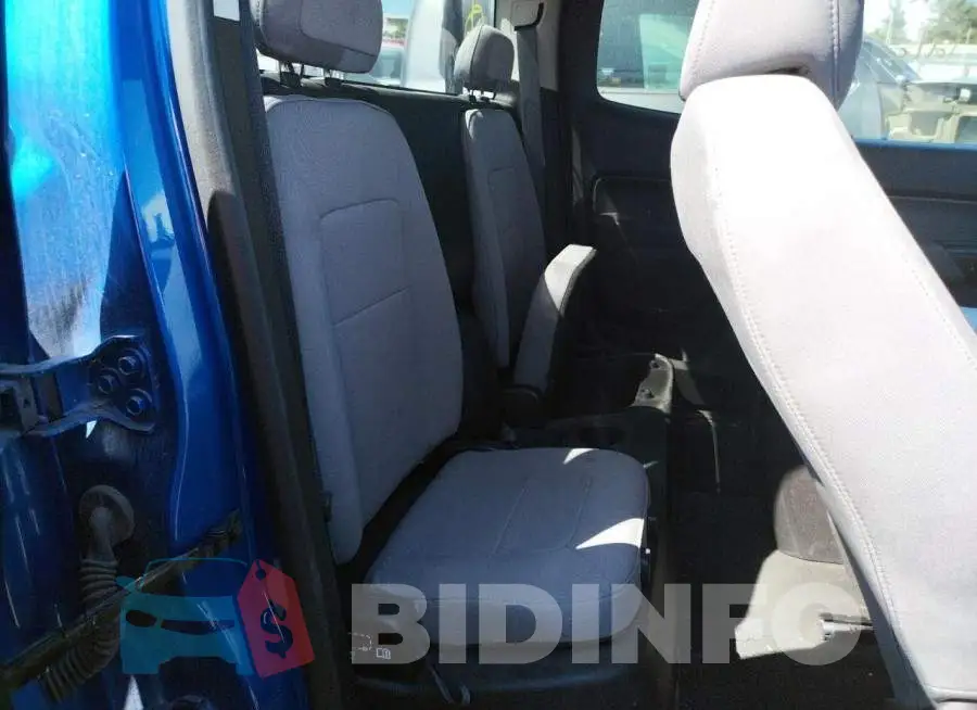 1GCHSBEA5J1259153 Photo# 6