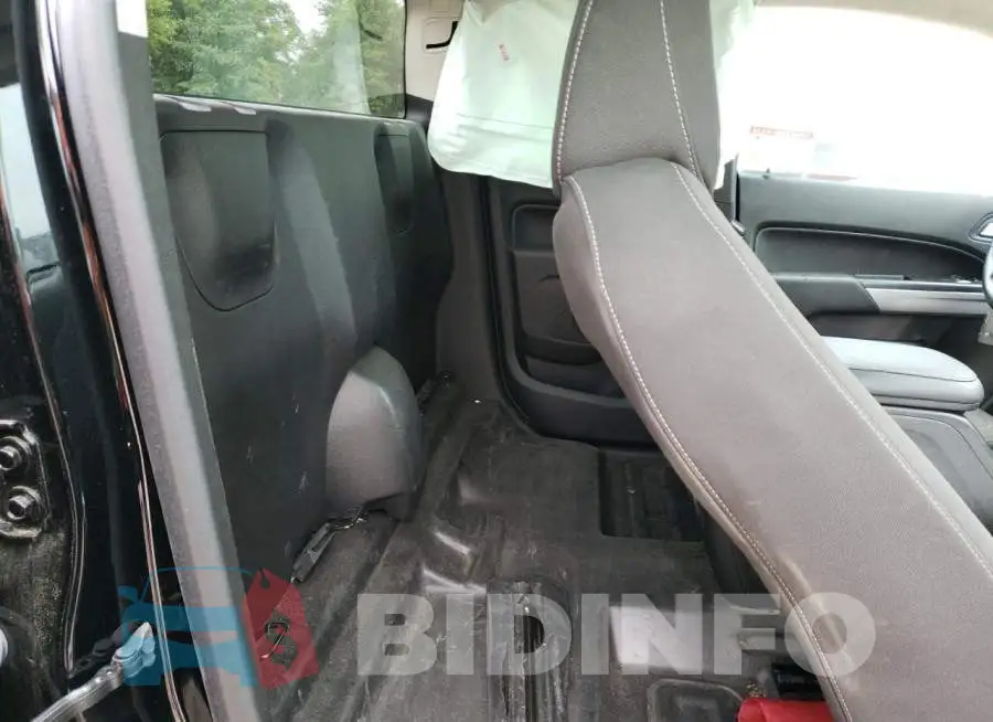 1GCHSCEA7M1236077 Photo# 6
