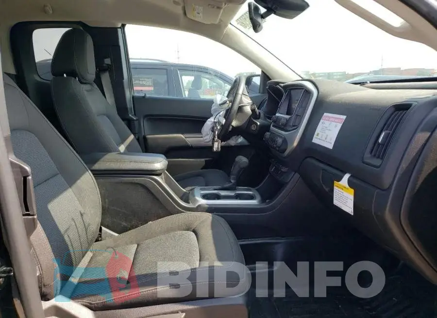 1GCHSCEA9M1236775 Photo# 5