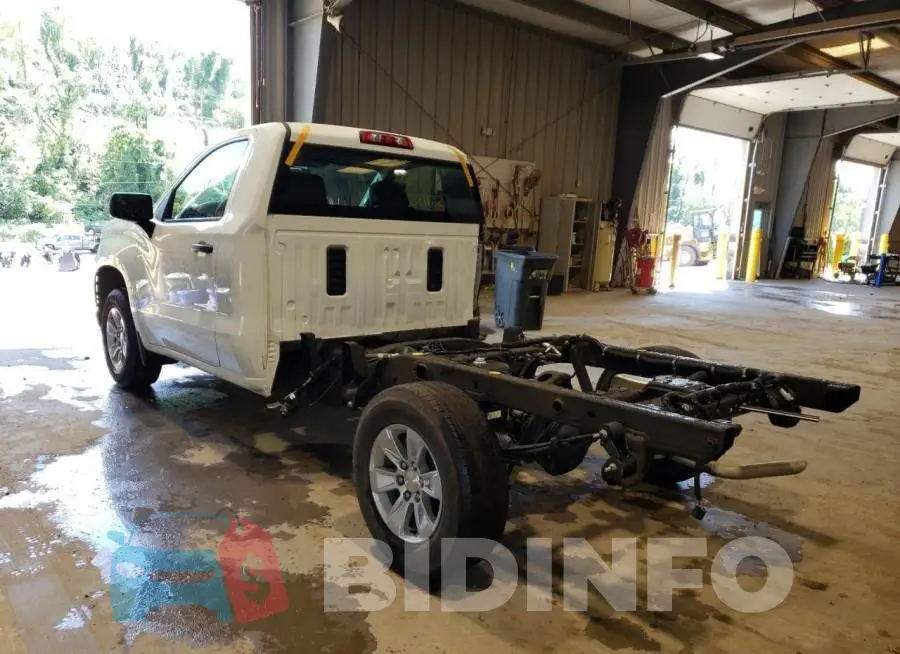 3GCNWAEF7MG333028 Photo# 3