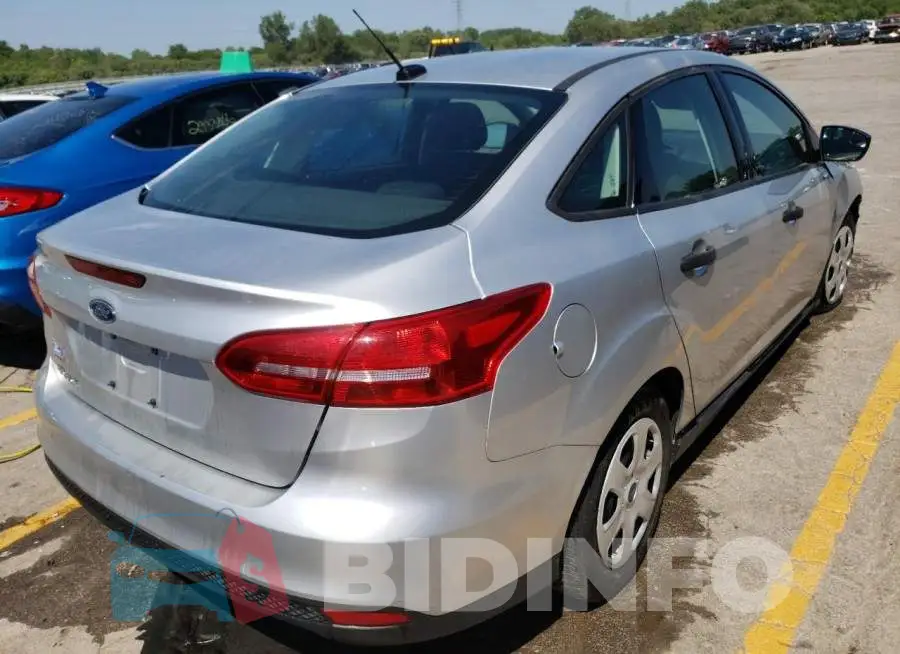 1FADP3E23HL270221 Photo# 4