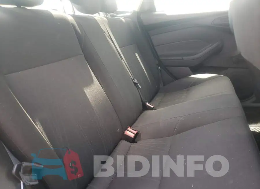 1FADP3E27GL240525 Photo# 6