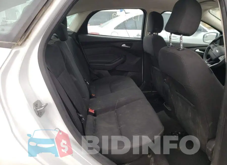 1FADP3F2XGL264445 Photo# 6
