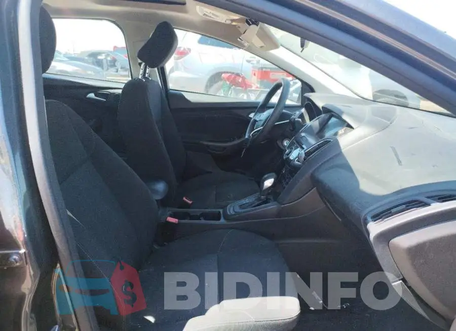 1FADP3M22HL299548 Photo# 5
