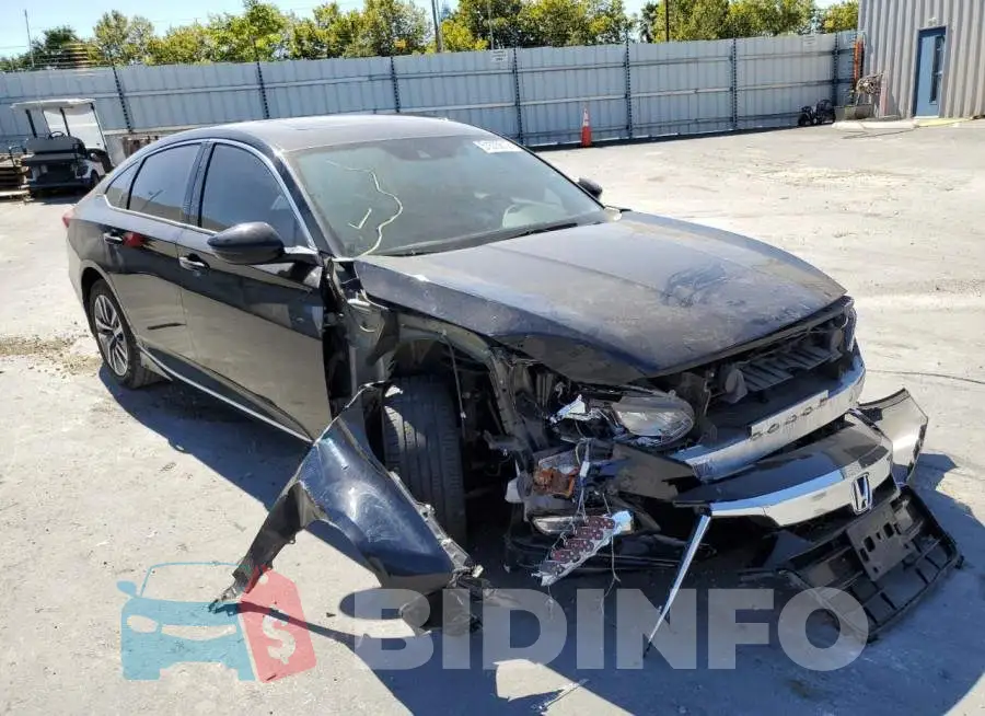 1HGCV3F53JA016306 Photo# 1