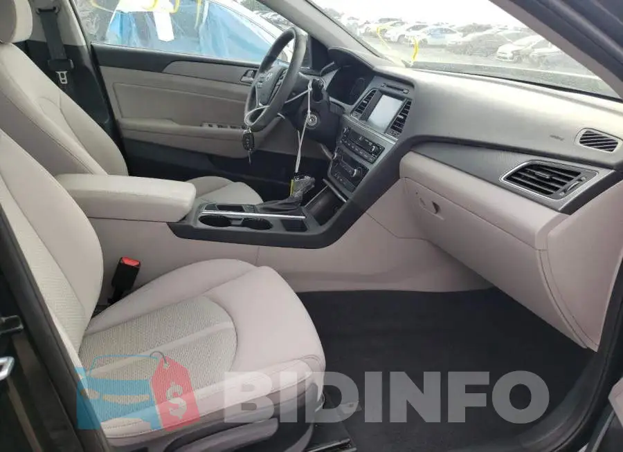 5NPE24AA2GH415607 Photo# 5