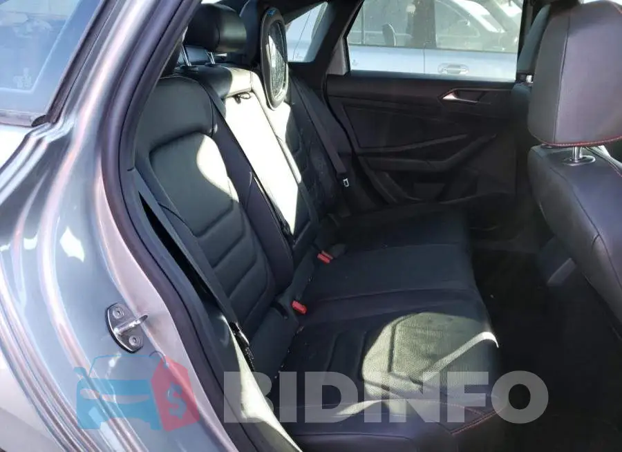 3VW5T7BU4LM034883 Photo# 6