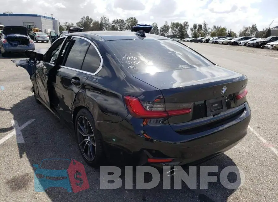 WBA5R1C54KAJ99105 Photo# 3
