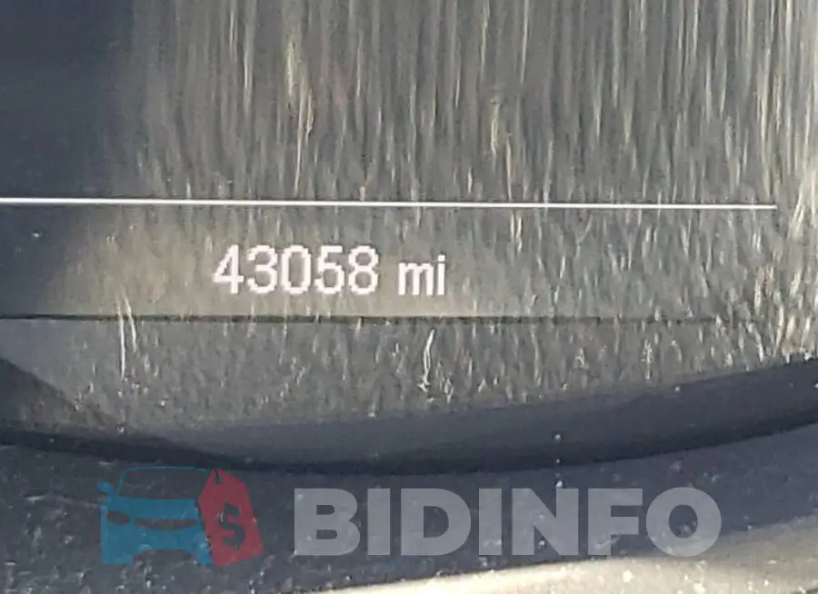 KL7CJNSB9JB718896 Photo# 8