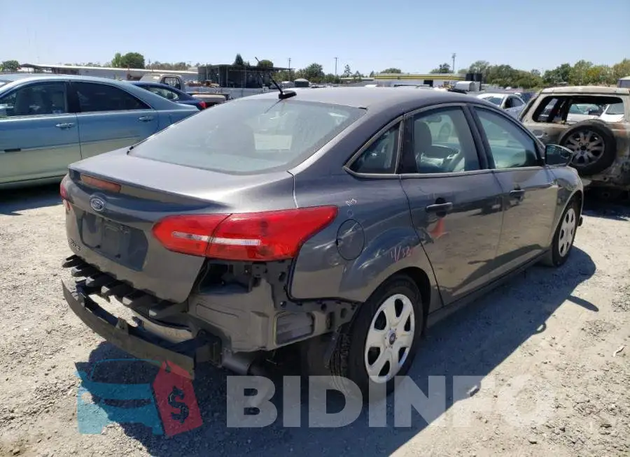 1FADP3E27GL384186 Photo# 4