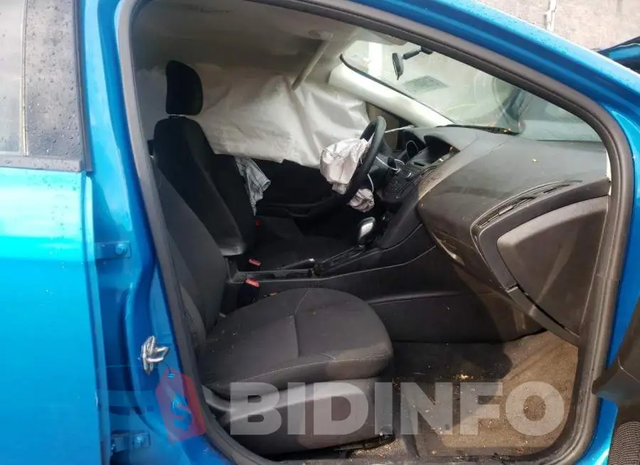 1FADP3F25GL207599 Photo# 5