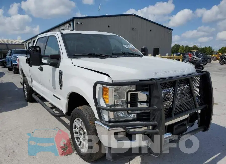 1FT7W2BT1HEB22154 Photo# 1