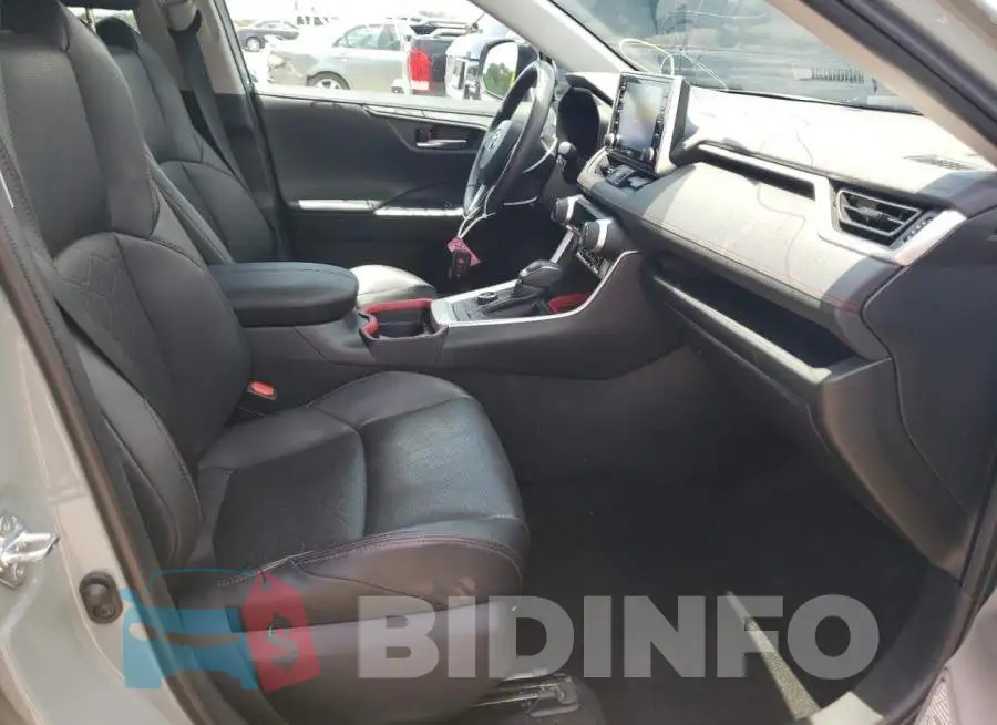 2T3J1RFV8LC094204 Photo# 5