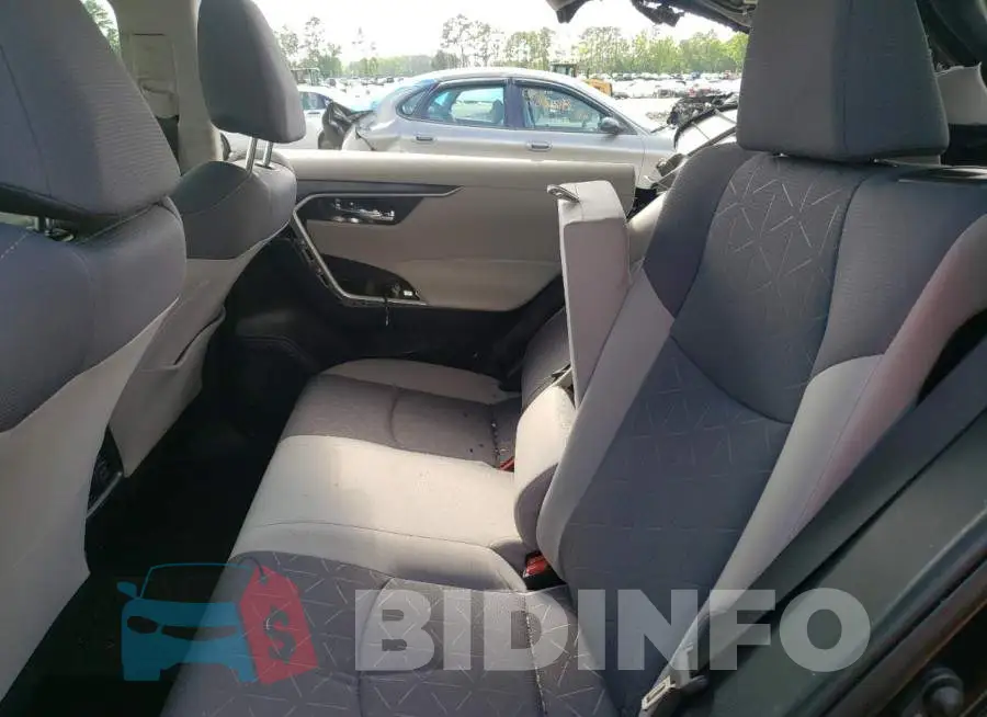 JTMW1RFV6LD046668 Photo# 6