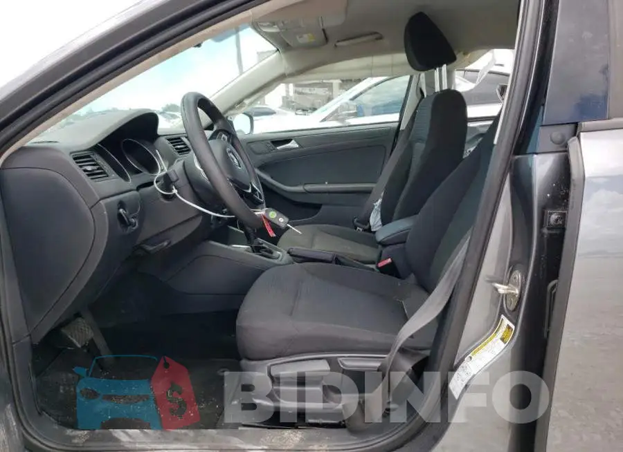 3VW267AJ7GM222269 Photo# 5