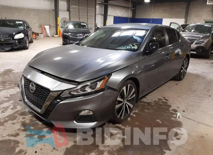 1N4BL4CV4KC126884 Photo# 2