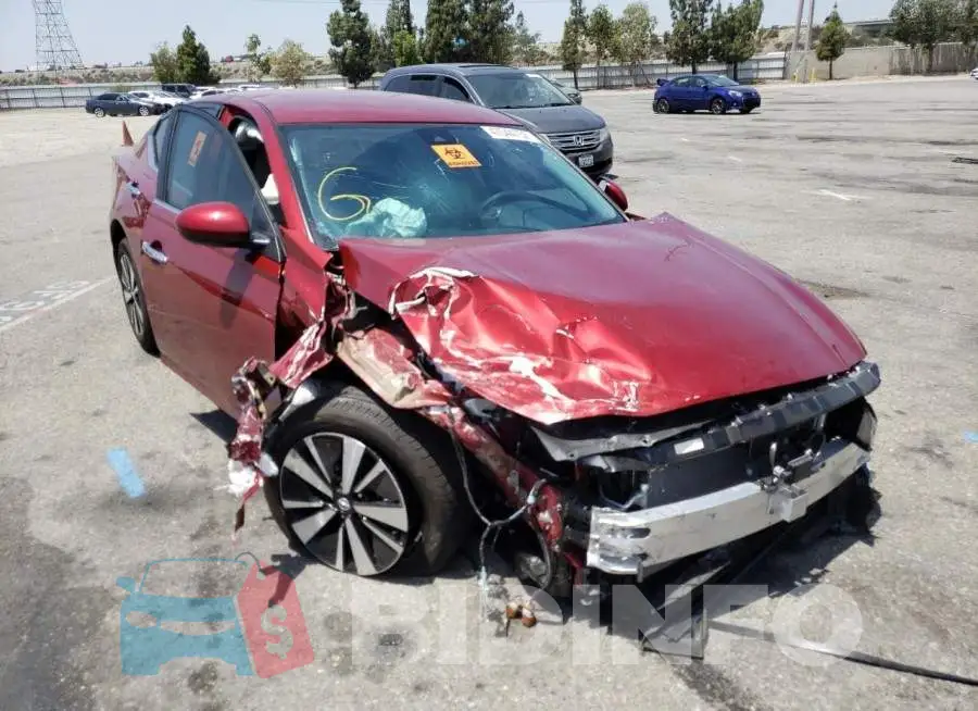 1N4BL4DV2MN401786 Photo# 1