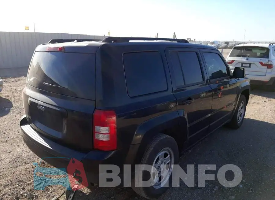 1C4NJPBB8GD761467 Photo# 4