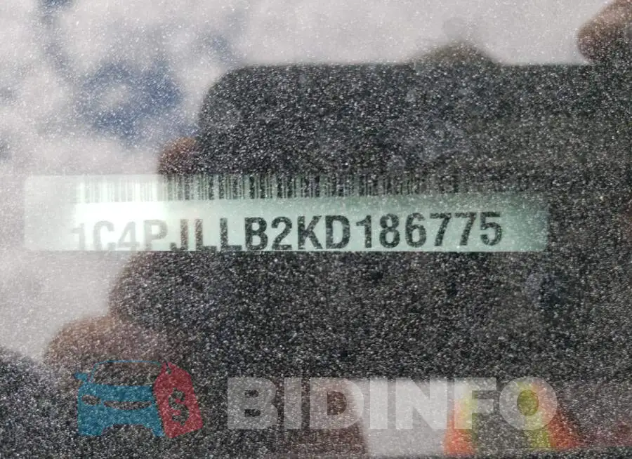 1C4PJLLB2KD186775 Photo# 10