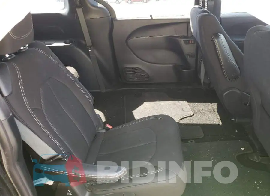 2C4RC1FGXLR134193 Photo# 6