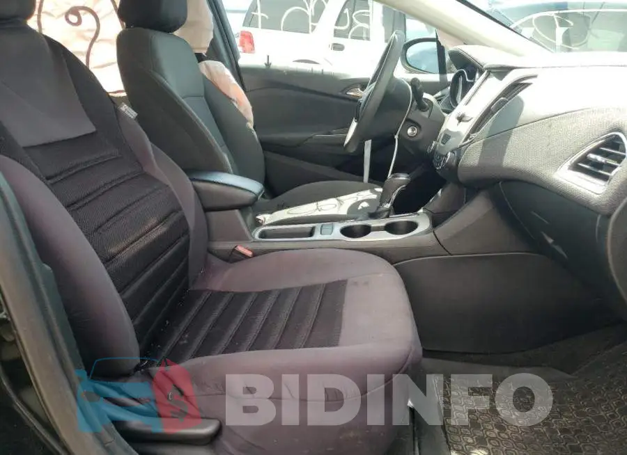 1G1BC5SM2J7247972 Photo# 5