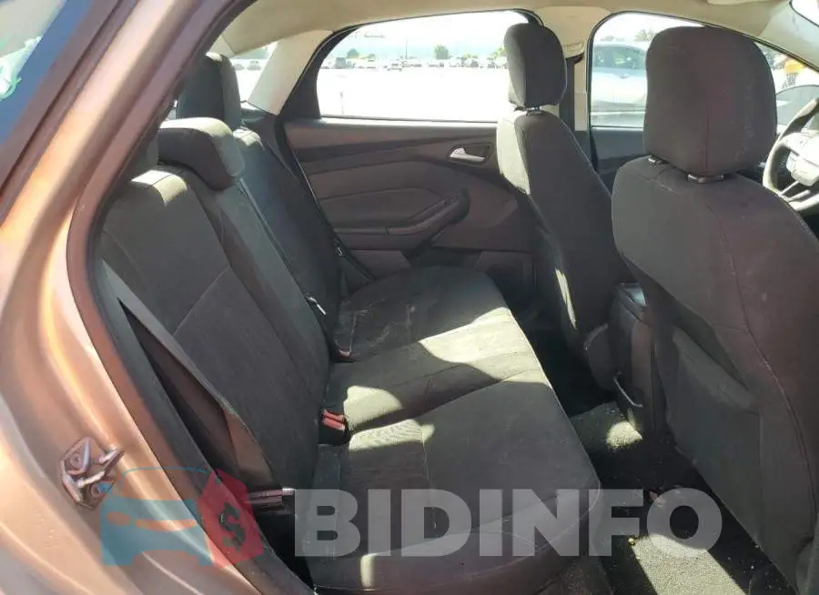 1FADP3F24GL340967 Photo# 6