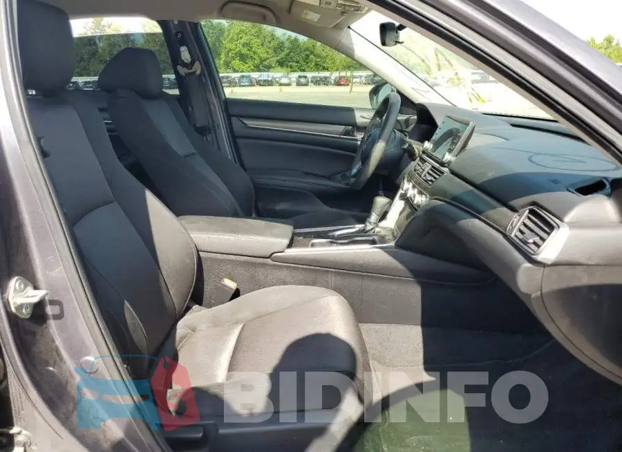1HGCV1F12KA154082 Photo# 5