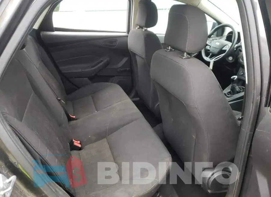 1FADP3E27GL331035 Photo# 6