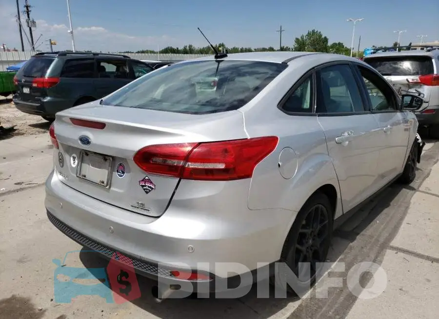 1FADP3F22GL325741 Photo# 4