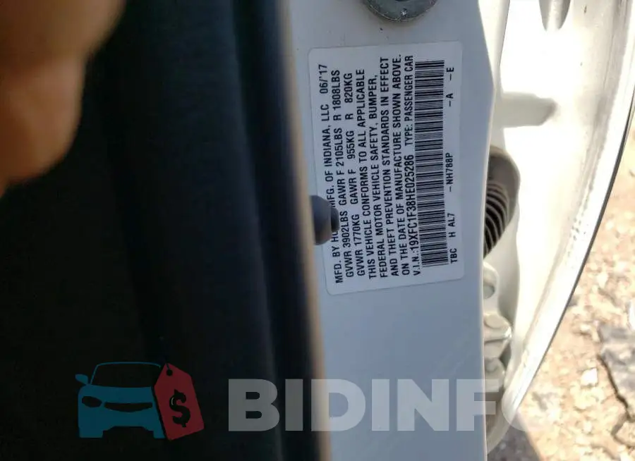 19XFC1F38HE025286 Photo# 10